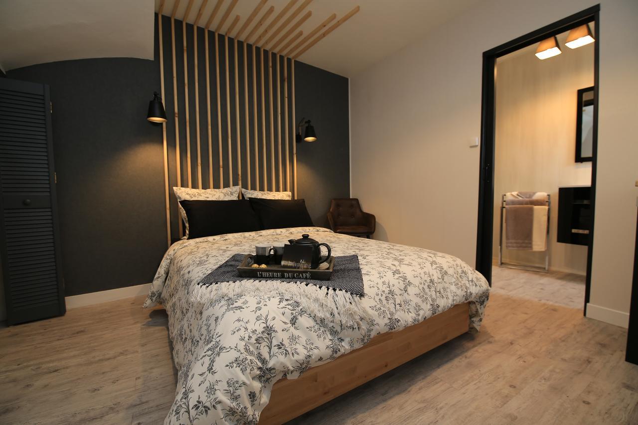 Apartamento Le Nid Bord De La Loire Orléans Exterior foto