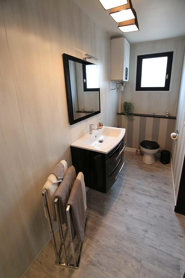 Apartamento Le Nid Bord De La Loire Orléans Exterior foto